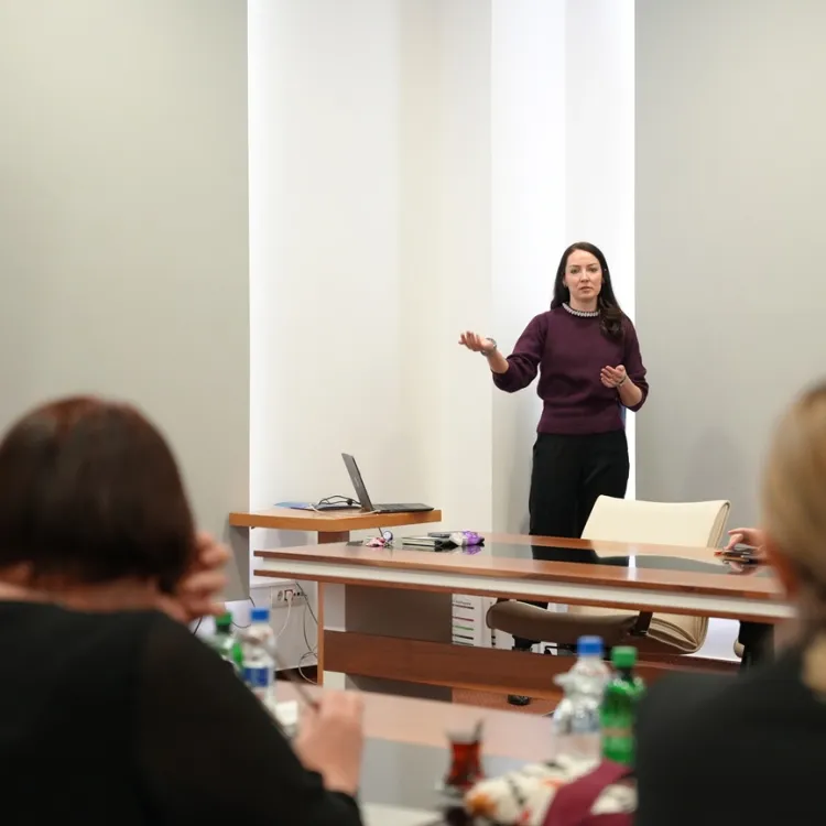 FENS Holds First Advisory Board Meeting